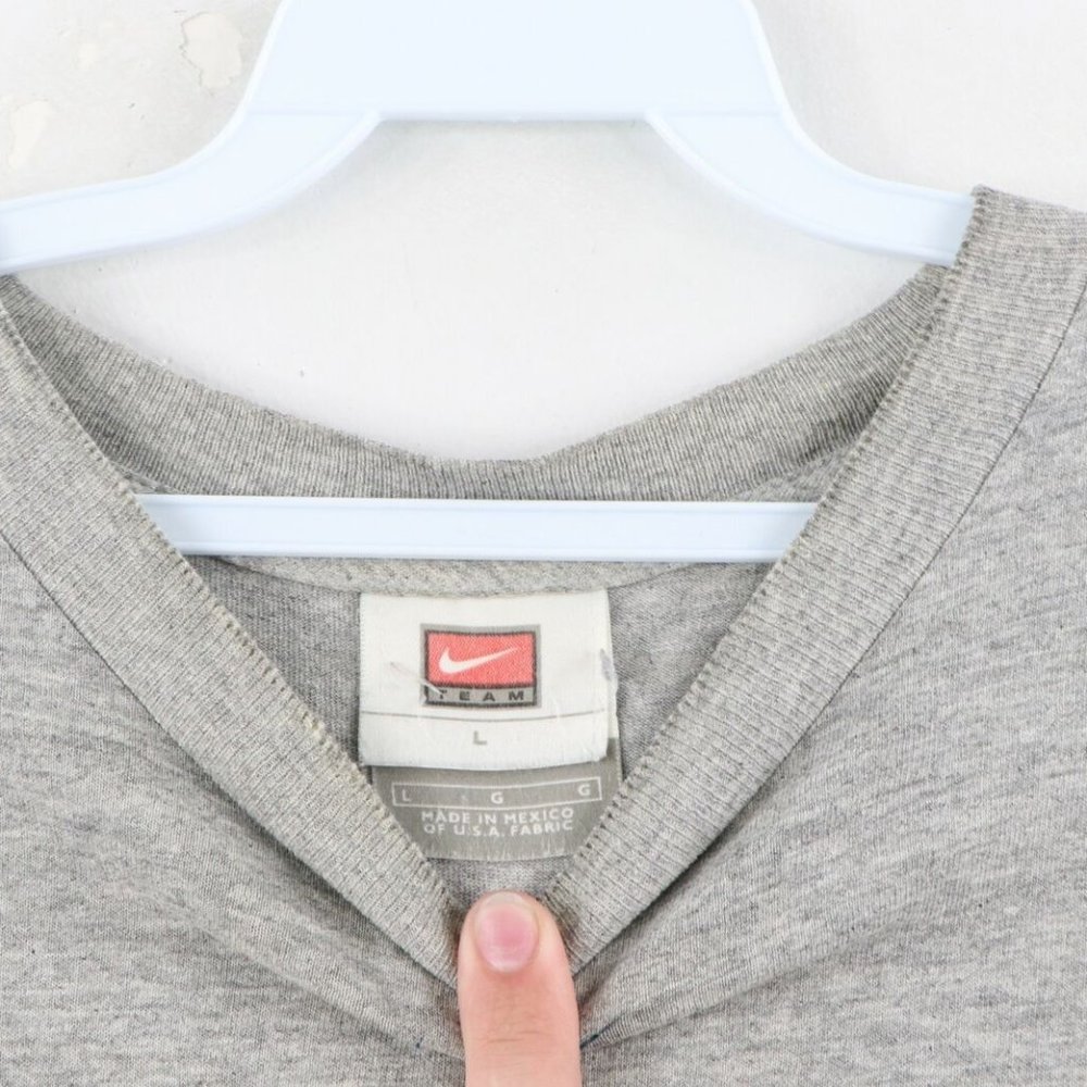 Vtg Nike Travis Scott St Louis Thrashed Shirt - image 4